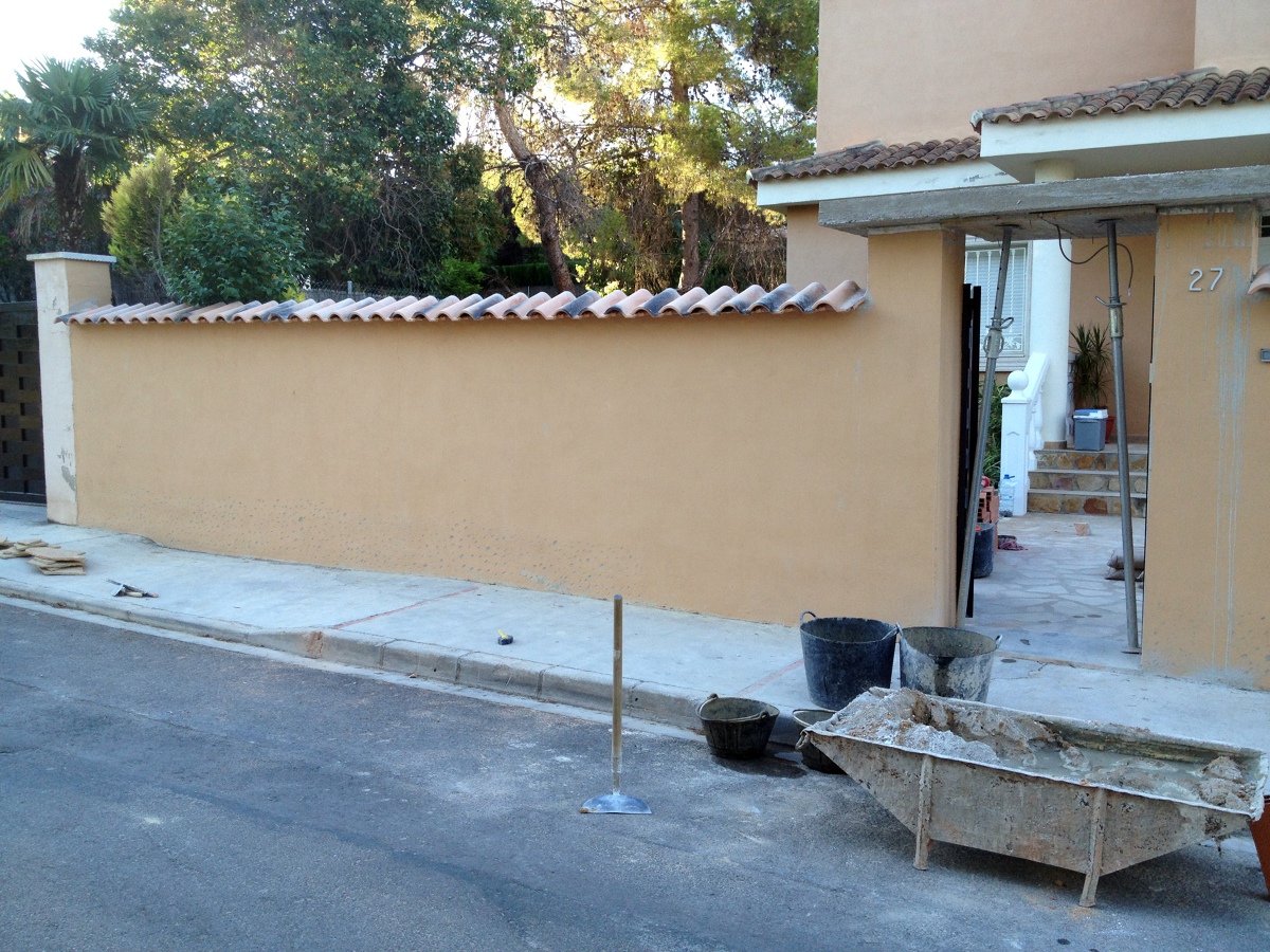 DECORACION FACHADA DE PARCELA