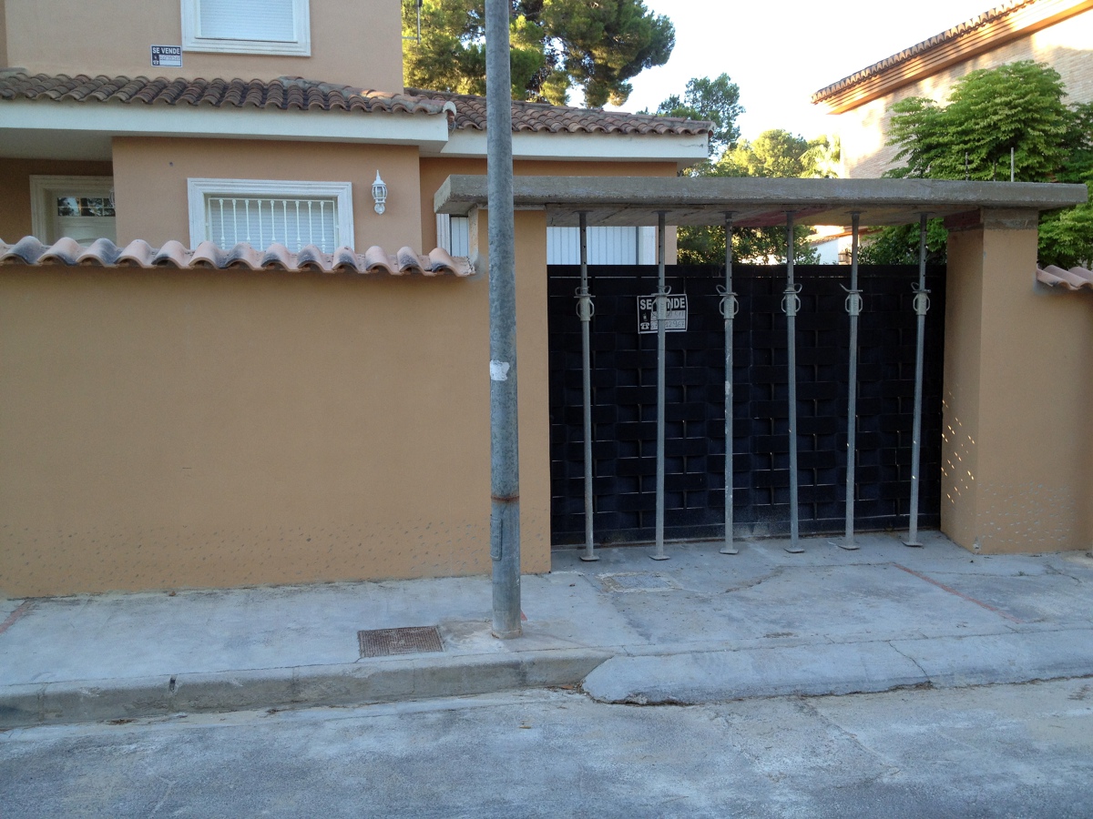 DECORACION FACHADA DE PARCELA