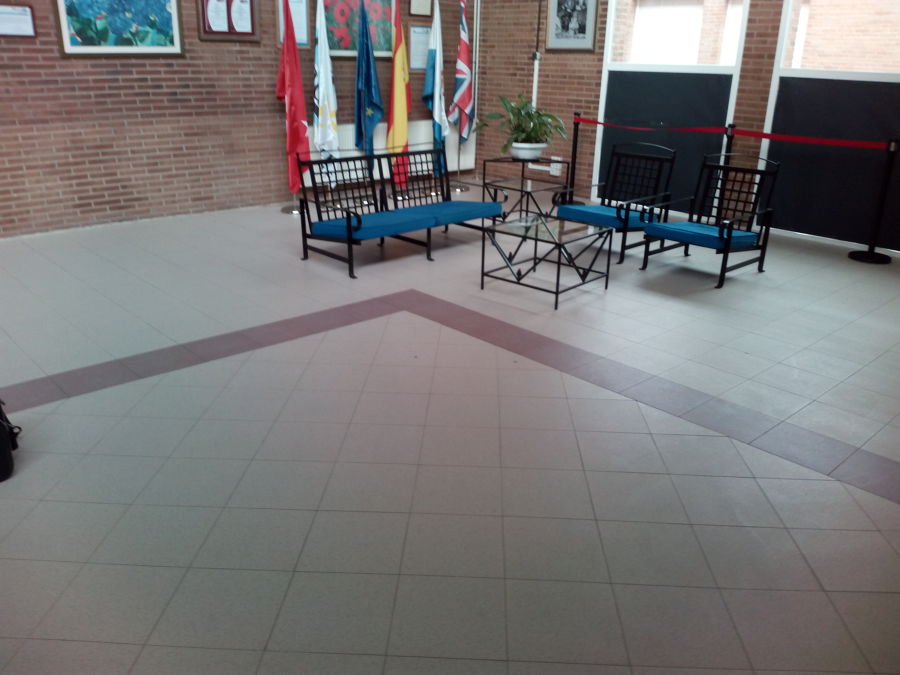 Decoración Hall Colegio Madrigal