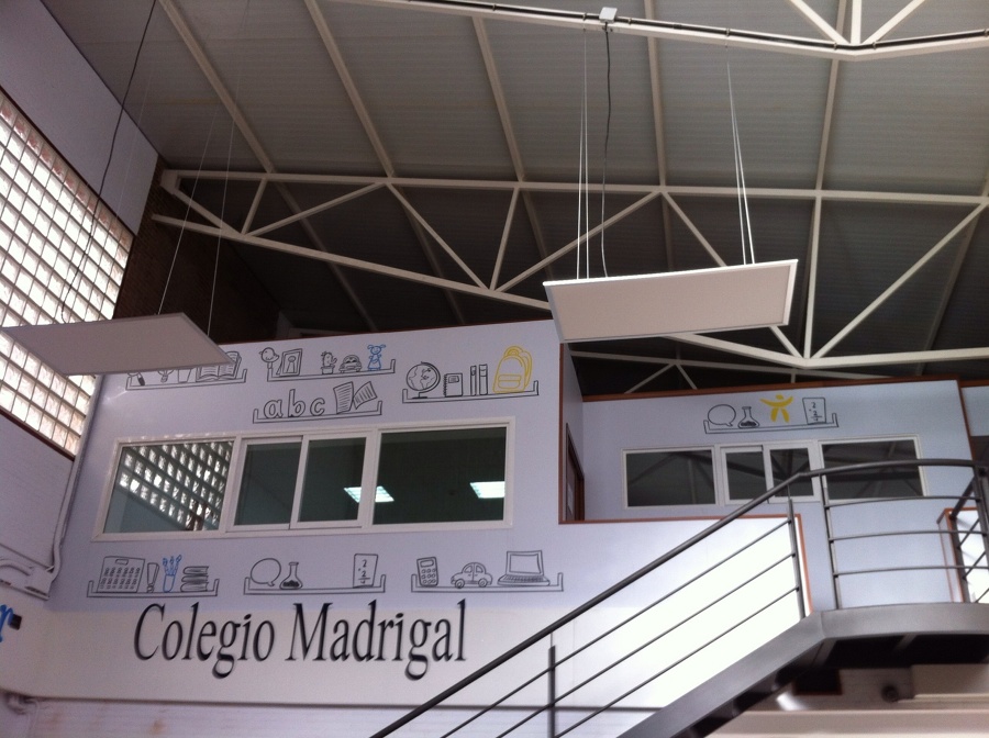 Decoración Hall Colegio Madrigal