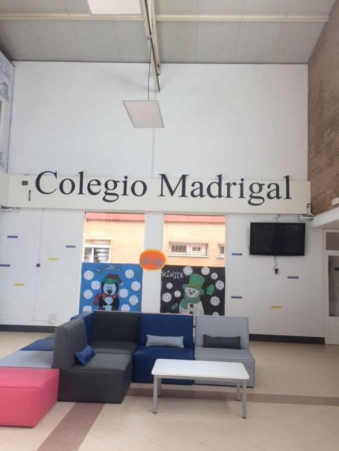 Decoración Hall Colegio Madrigal
