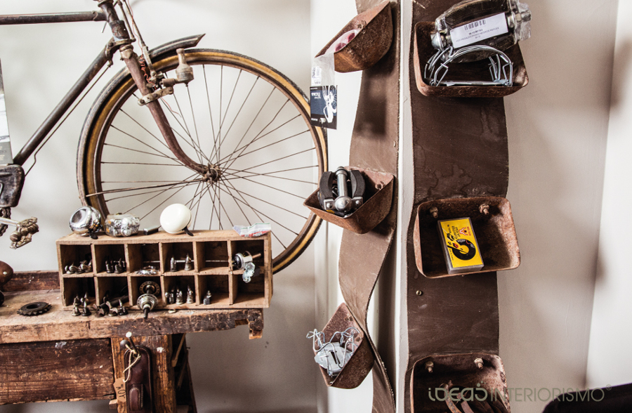 Decoración Vintage en tienda de bicicletas.