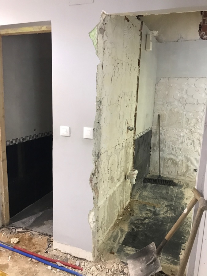 DEMOL.FÁB.L.MACIZO 1/2 PIE A MANO