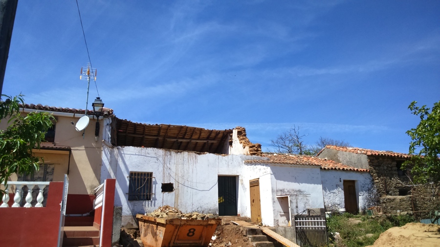 DEMOLICION DE BUARDILLA