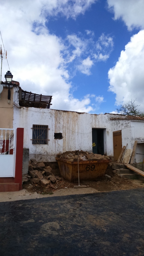 DEMOLICION DE BUARDILLA