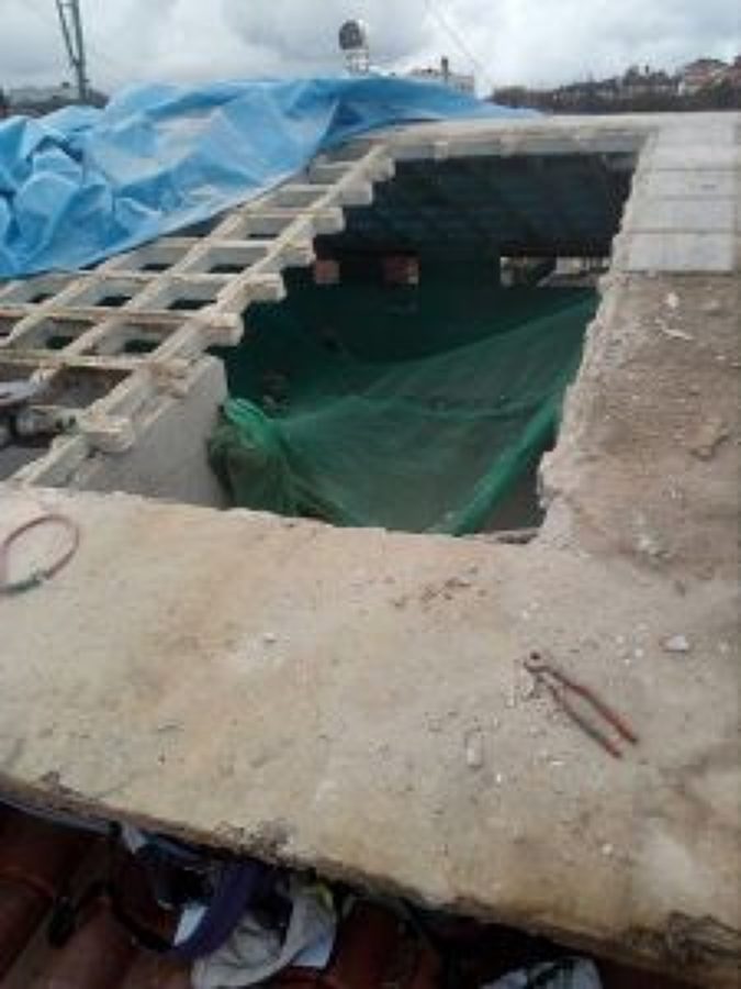 demolición de la estructura de hormigón armado