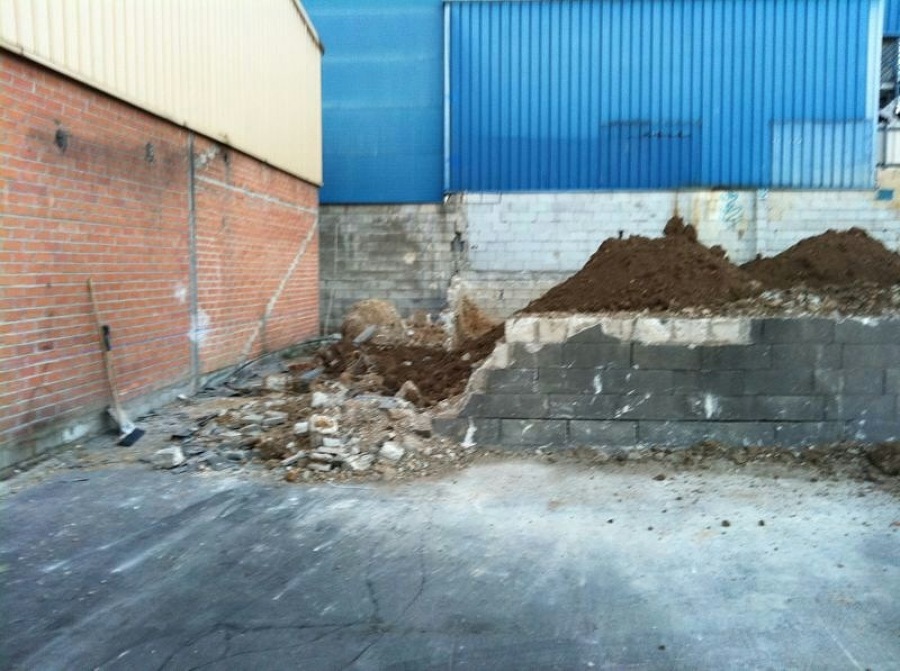 Demolición de la zona donde va a ser ubicado el edificio.