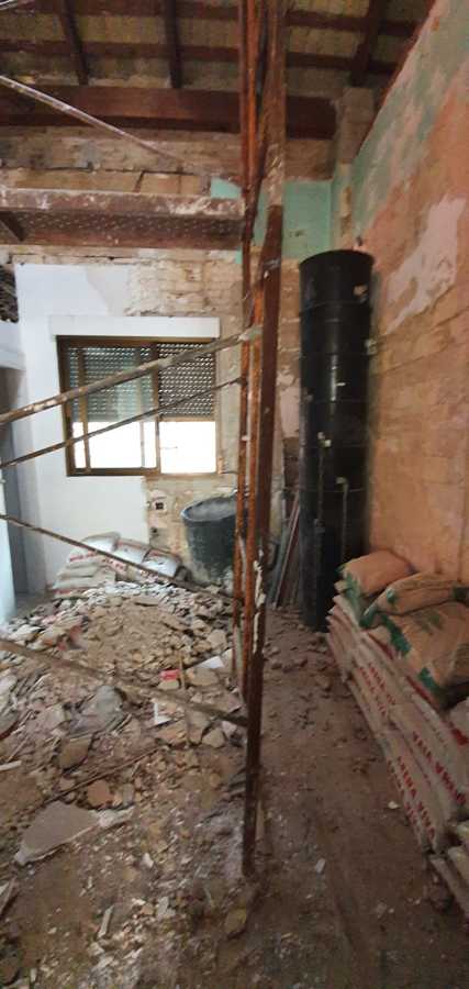 Demolición revestimiento paredes