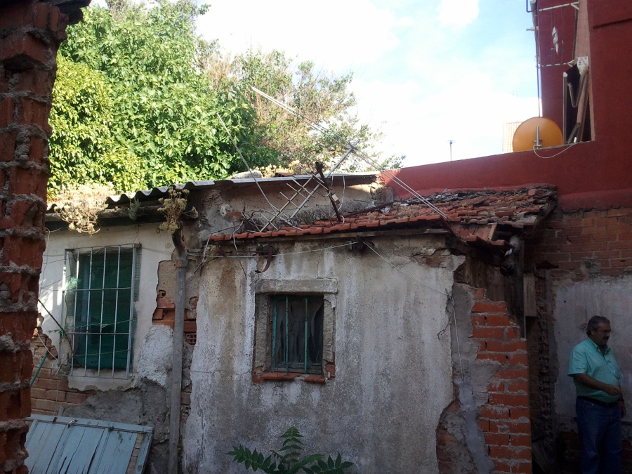 DEMOLICIÓN VIVIENDAS RUINA INMINENTE CON ORDEN DE DERRIBO