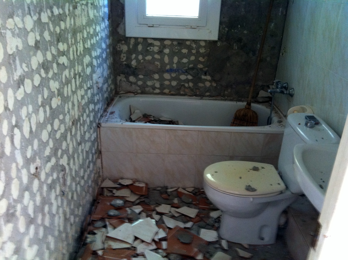 Derribo de baño.