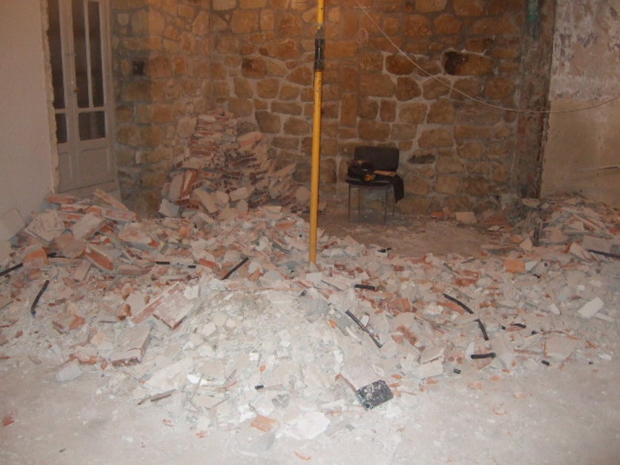 DERRIBO INTEGRAL DE LA VIVIENDA