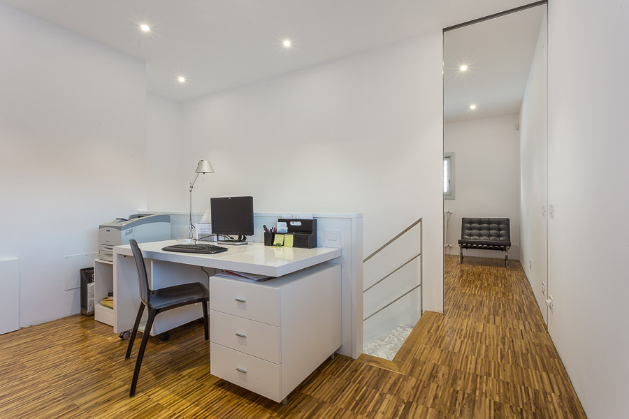 Despacho y zona de trabajo