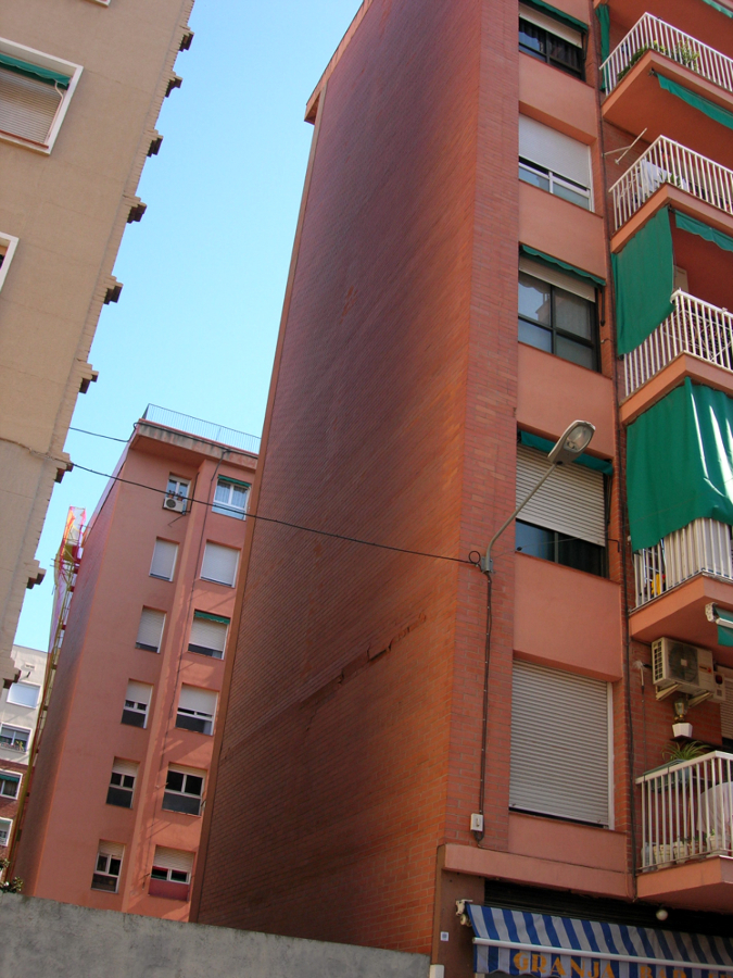 Desplome de pared medianera