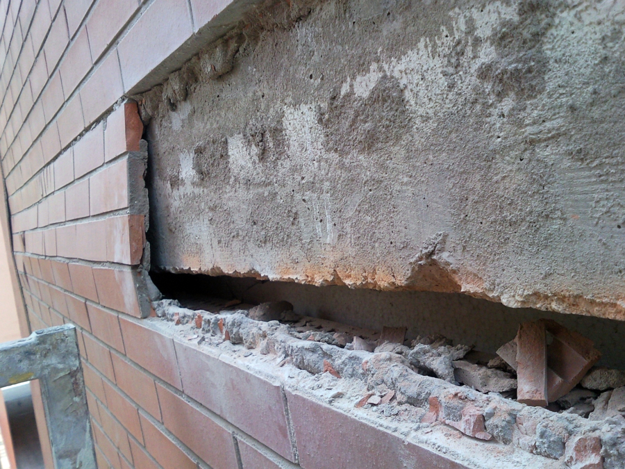 Desplome de pared medianera