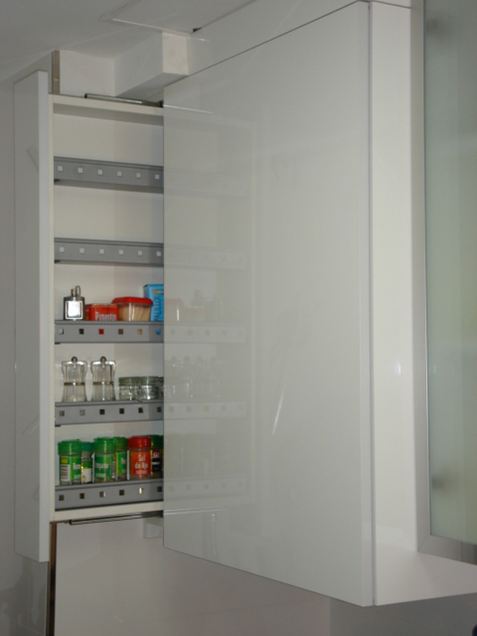 DETALLE ARMARIO ESPECIAS