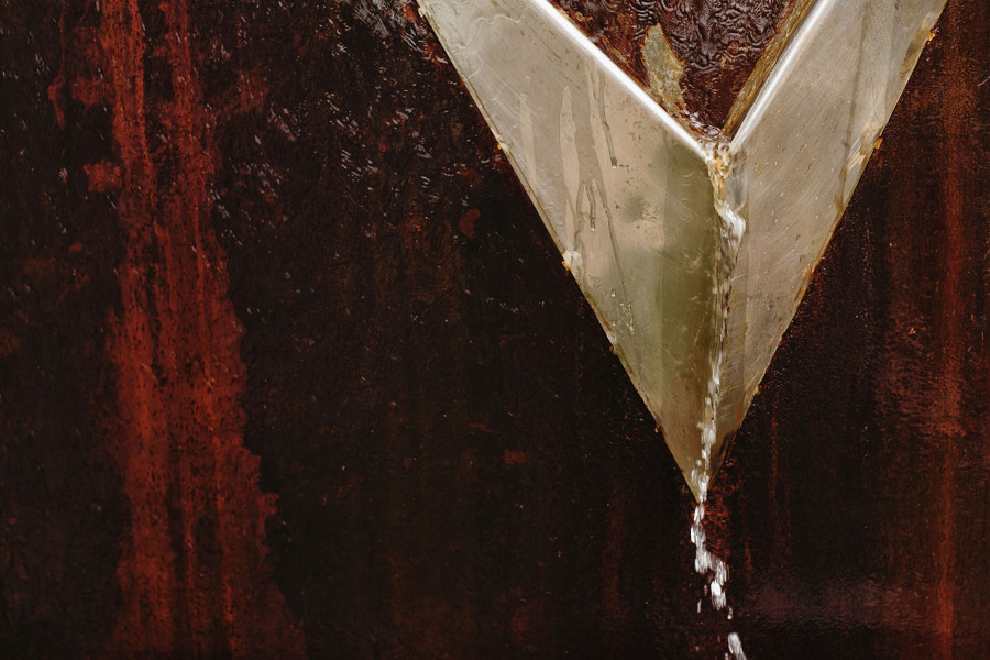 Detalle caida del agua