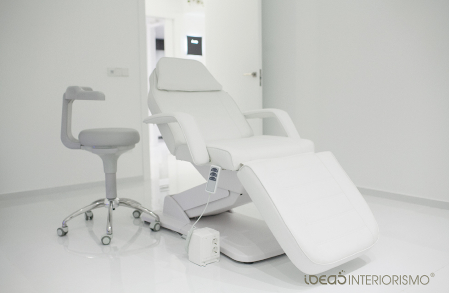 Detalle camilla de la sala de tratamientos
