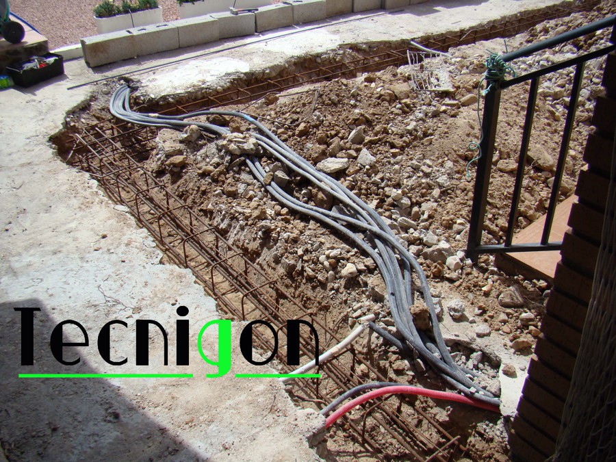 Detalle cimentación de terraza y canalizaciones de electricidad