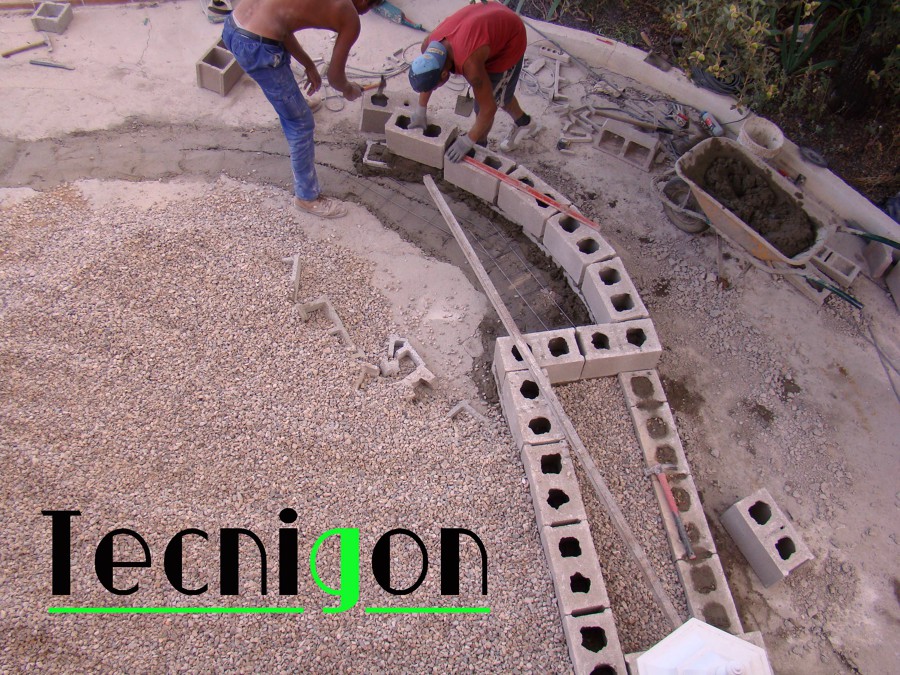 Detalle cimentación de terraza y canalizaciones de electricidad