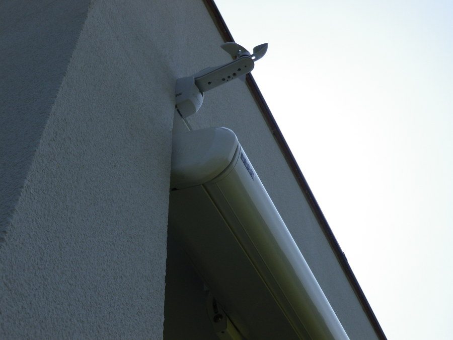 Detalle cofre y sensor