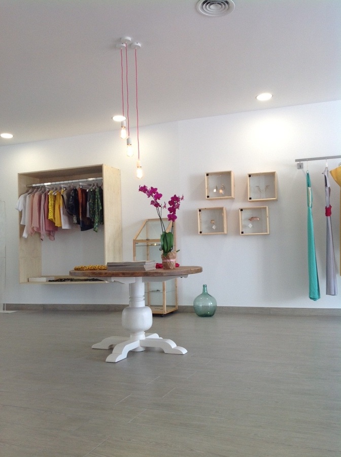 Detalle cubo ropa a medida