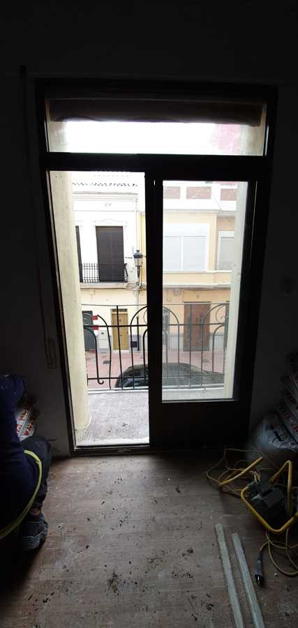 Detalle de carpintería metálica preexistente