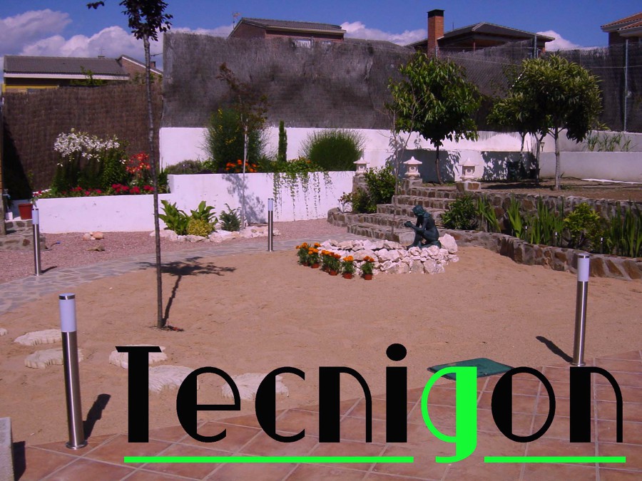 Detalle de instalación de césped artificial