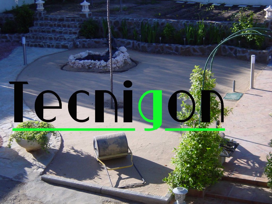 Detalle de instalación de césped artificial