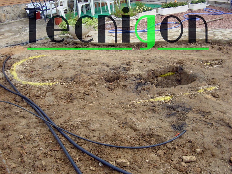 Detalle de instalación de drenaje en parcela