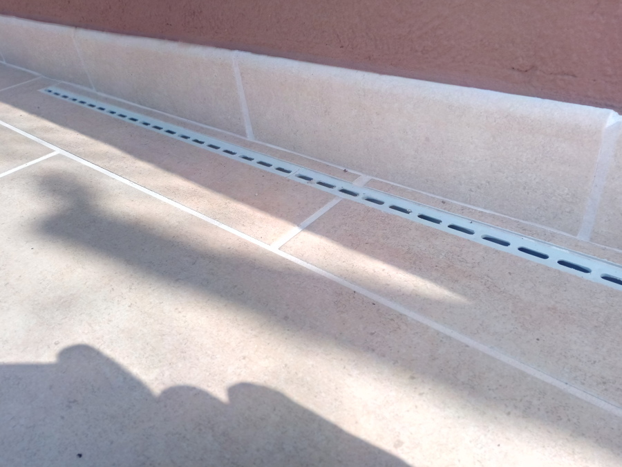 Detalle de la rejilla decorativa.