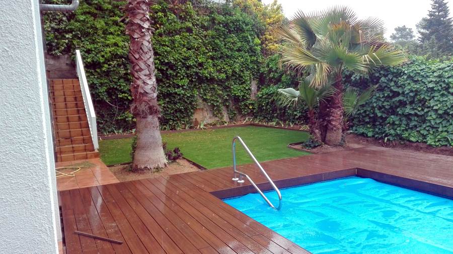 detalle de los arriates perfilados