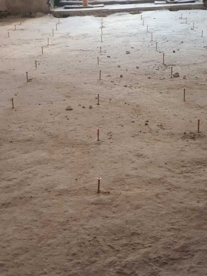 Detalle de tornillos en forjado