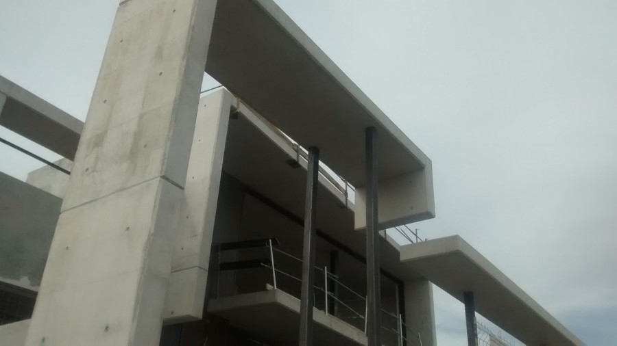 Detalle del pórtico urbano