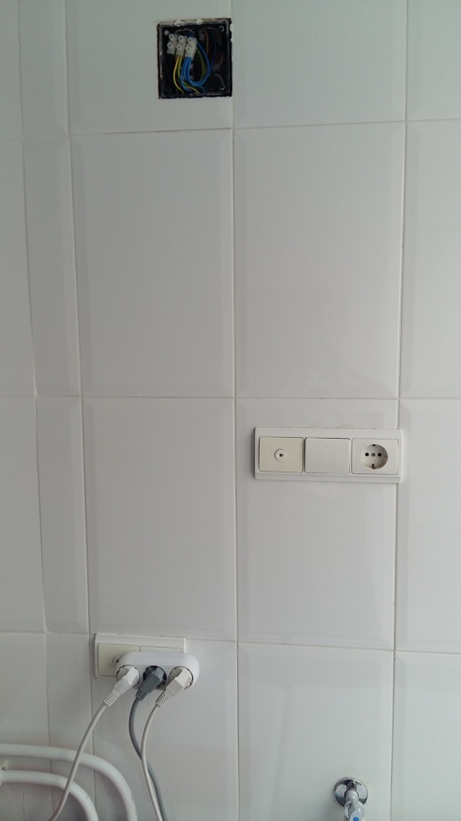 Detalle enchufes y tuberias