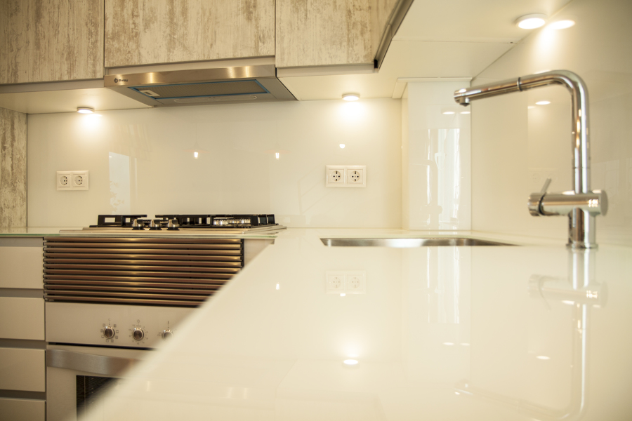 detalle encimera cristal