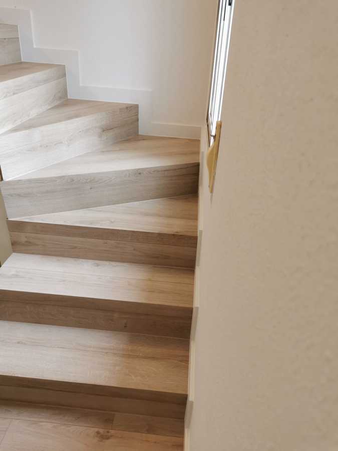 DETALLE ESCALONES COMPENSADOS