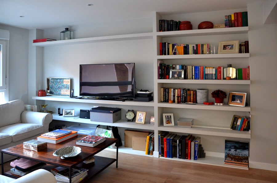 Detalle estanteria del salon