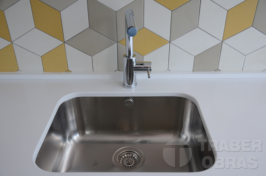 Detalle fregadero cocina.