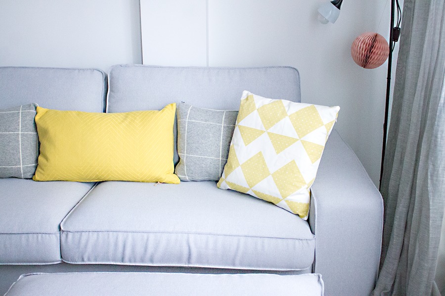 Detalle Funda sofá Kivik en Pandora Zinc