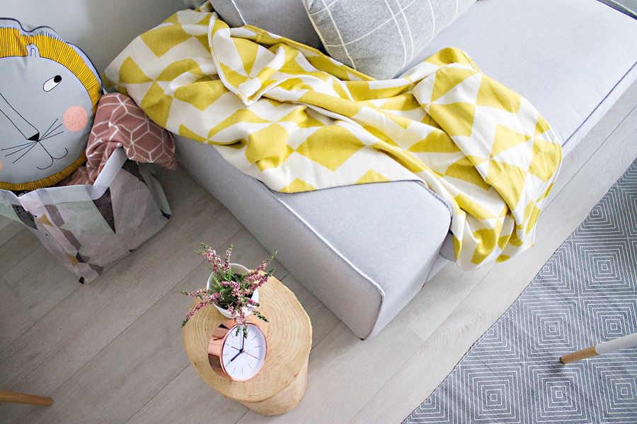 Detalle funda sofá Kivik en Pandora Zinc