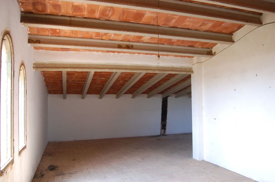 Detalle interior despues del deribo