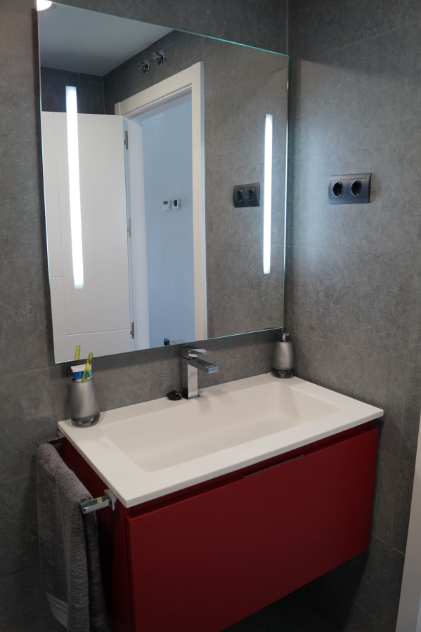 Detalle luz en espejo