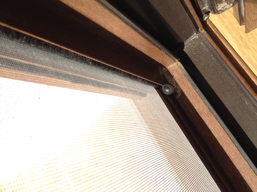 Detalle mosquitera salón