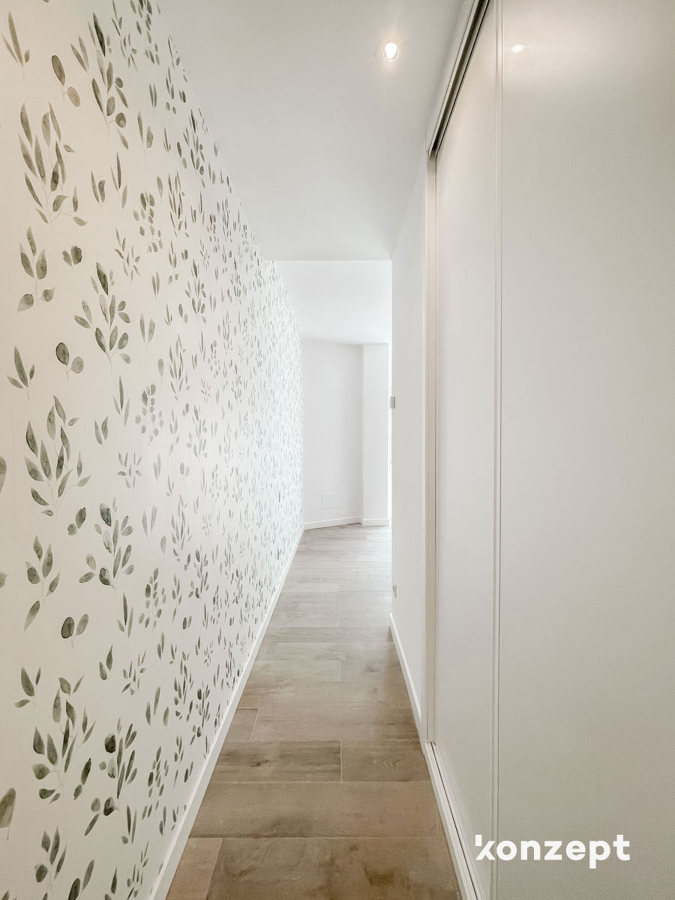 detalle papel pintado dormitorio