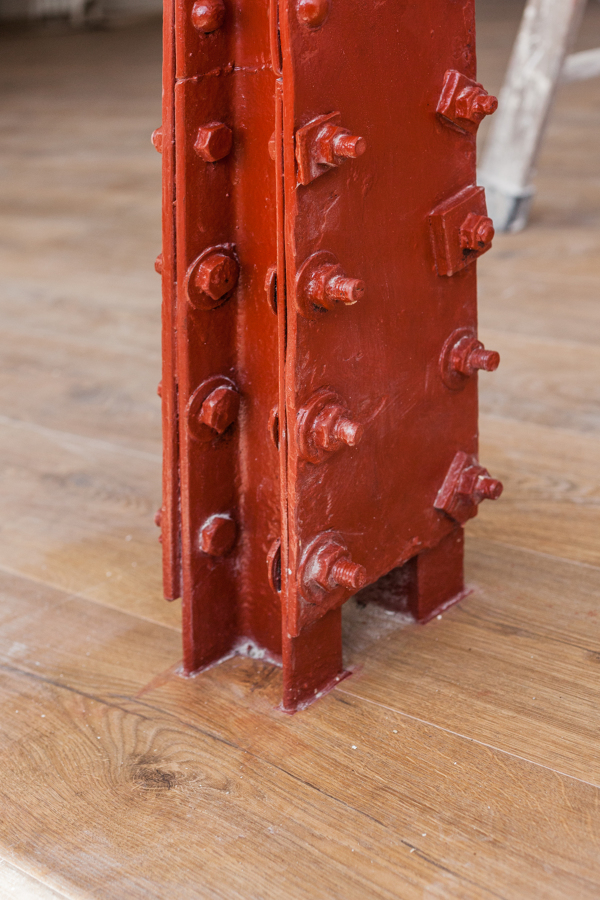 Detalle pilar salón