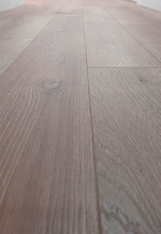 Detalle Suelo Laminado Finfloor Microbiselado