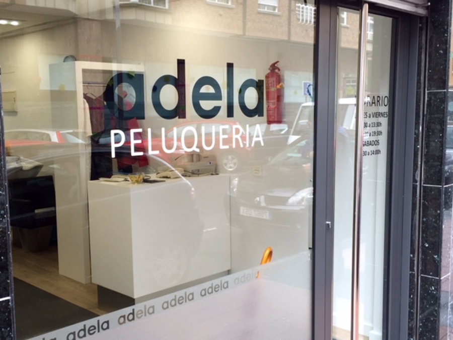 Detalle vinilos fachada