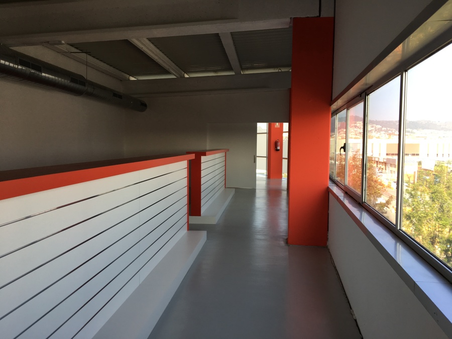 Detalle zona outlet tienda bicicletas