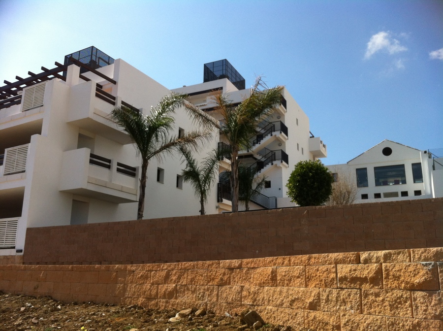 DETALLE ZONA PISCINA