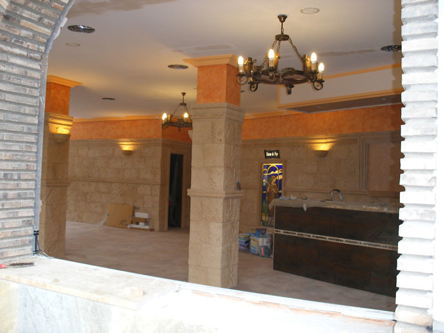 Diseño de decoracion del interior del salón.